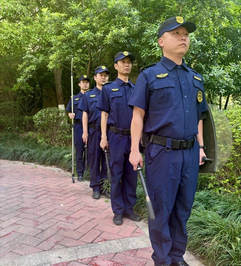 社区里的守护者——住宅小区物业的重要性